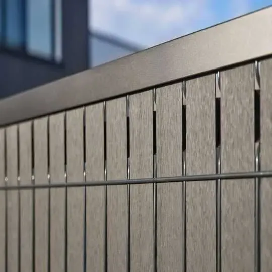 lamelle-composite-occultation-cloture